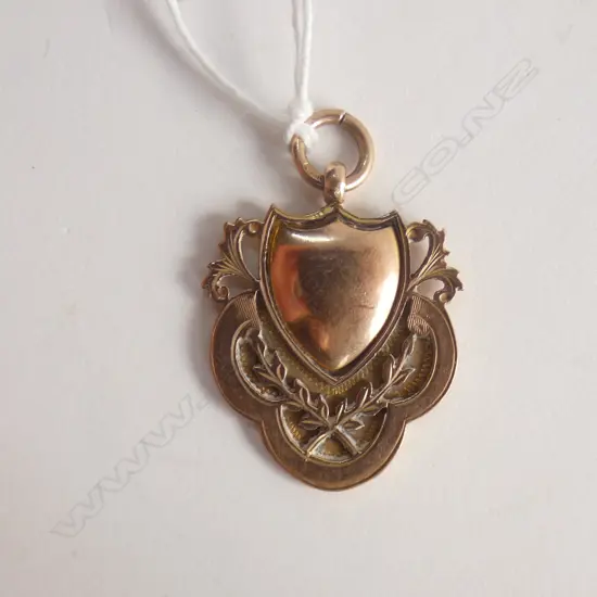 9CT GOLD 1940 'RUAPEHU 12" CHOP' FOB MEDALLION 7.95gm