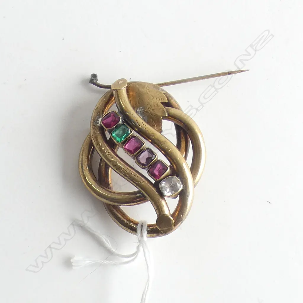 VICTORIAN PINCHBECK 'REGARD' BROOCH (faulted) Image 1++