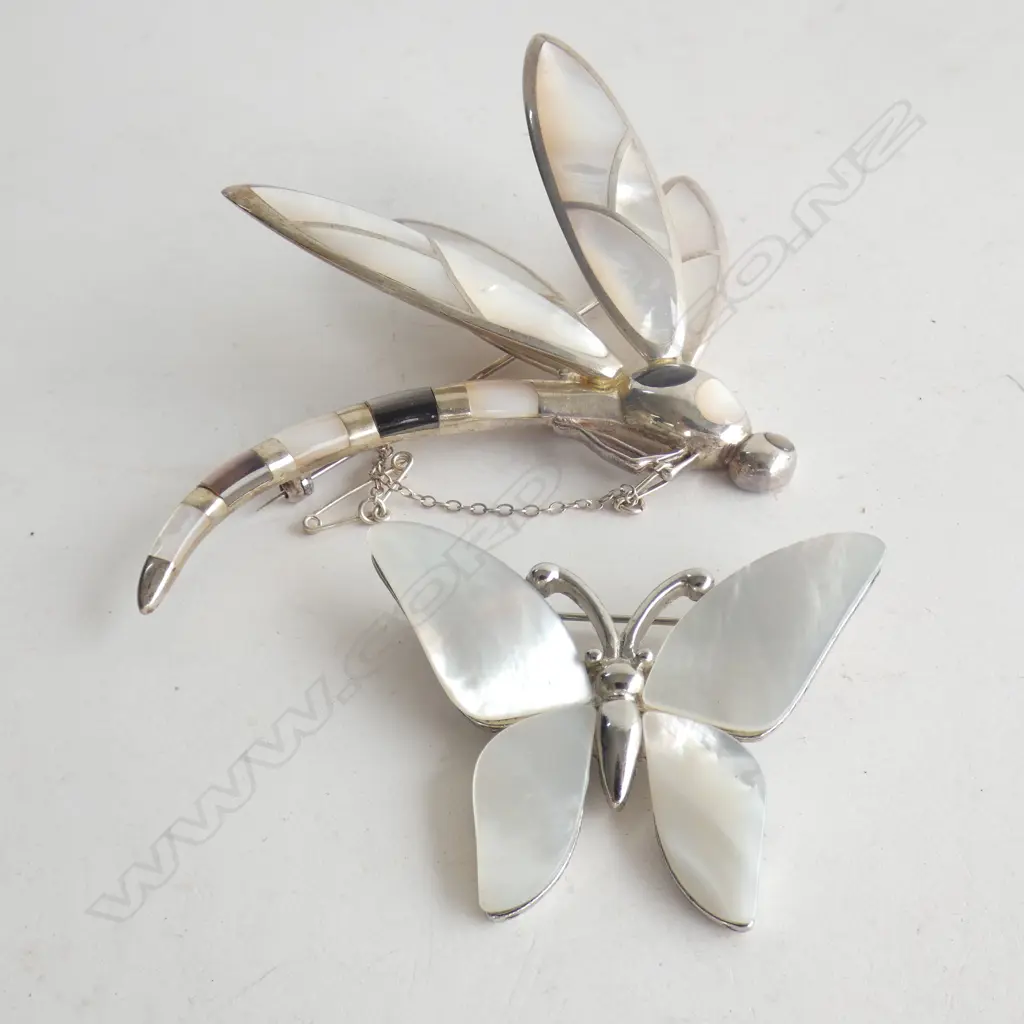 2 BROOCHES; STUNNING LG MOP DRAGONFLY & BUTTERFLY Image 1++