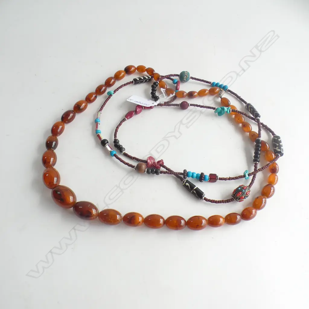 2 BEAD NECKLACES: FAUX AMBER & MULTI COLOURED Image 1++