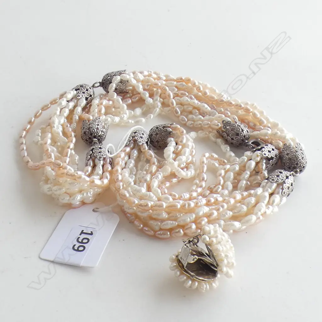 8 STRING 2 COLOUR PEARL NECKLACE WITH SILVER DETAIL + PR CLIP EARRINGS Image 1++