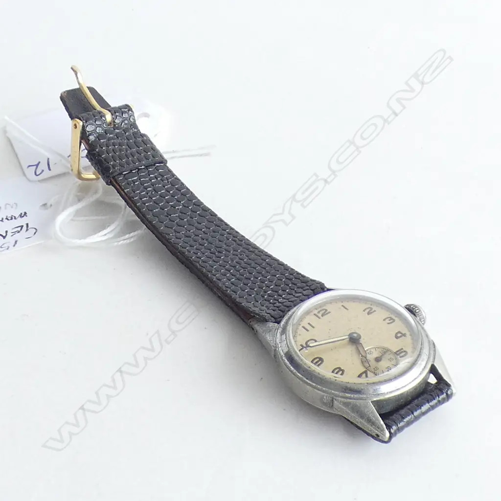 VINTAGE SWISS 15 JEWEL GENTS WRICTWATCH MECHANICAL WORKING Image 1++