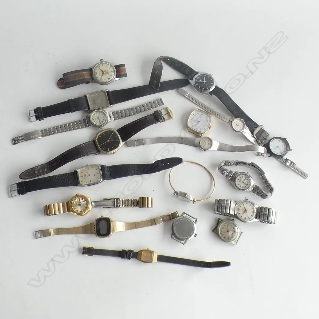 ASST. VINTAGE WATCHES Image 1++