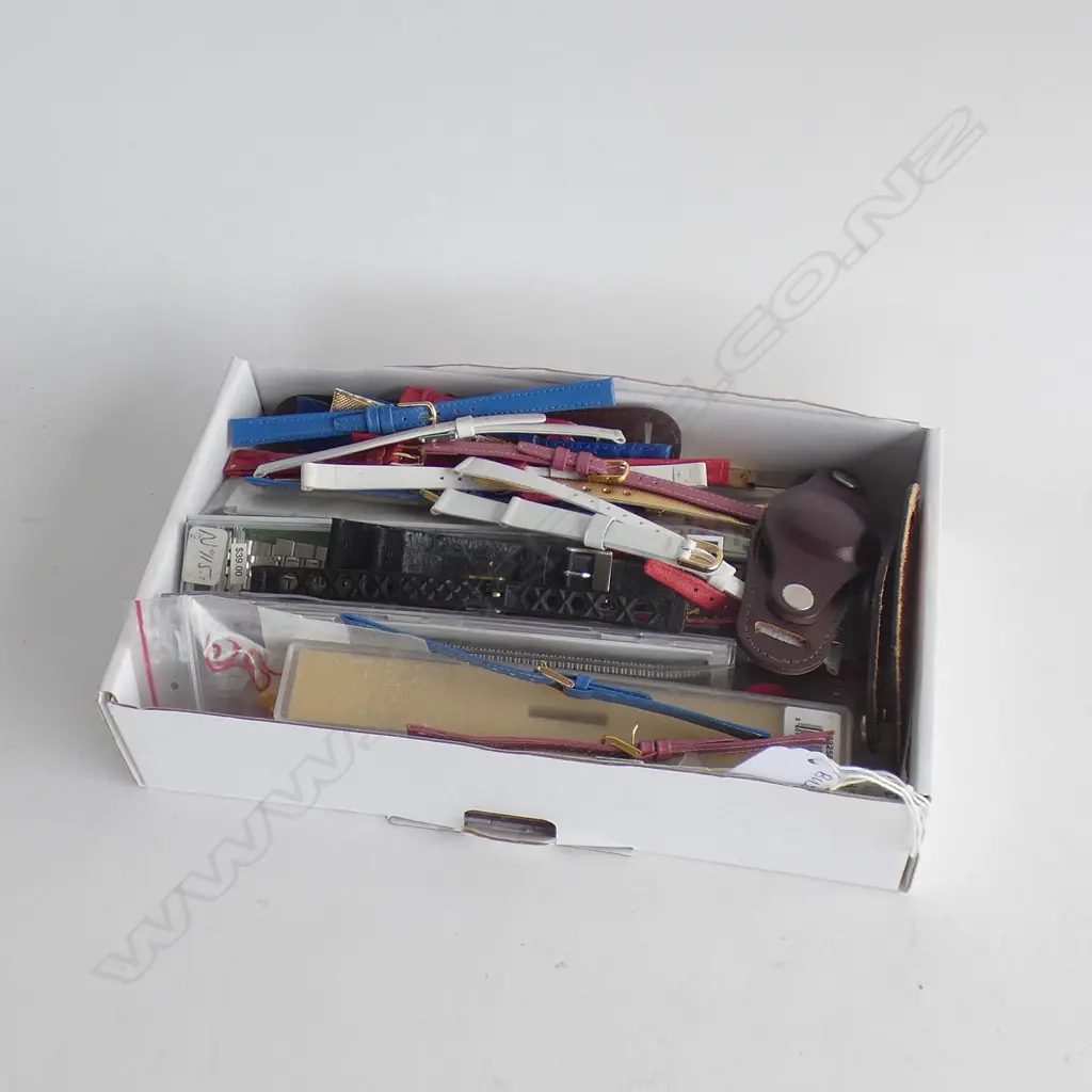 BOX ASST. WATCH STRAPS Image 1++