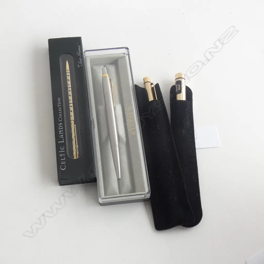 4 PENS; SHEAFFER SAGARIS GOLD TONE SET + PARKER SS JOTTER + CELTIC LANDS Image 1++