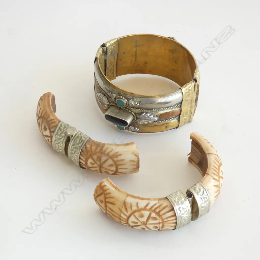 2 VINTAGE BRACELETS; 1 BRASS & STONE + 1 A/F  Image 1++