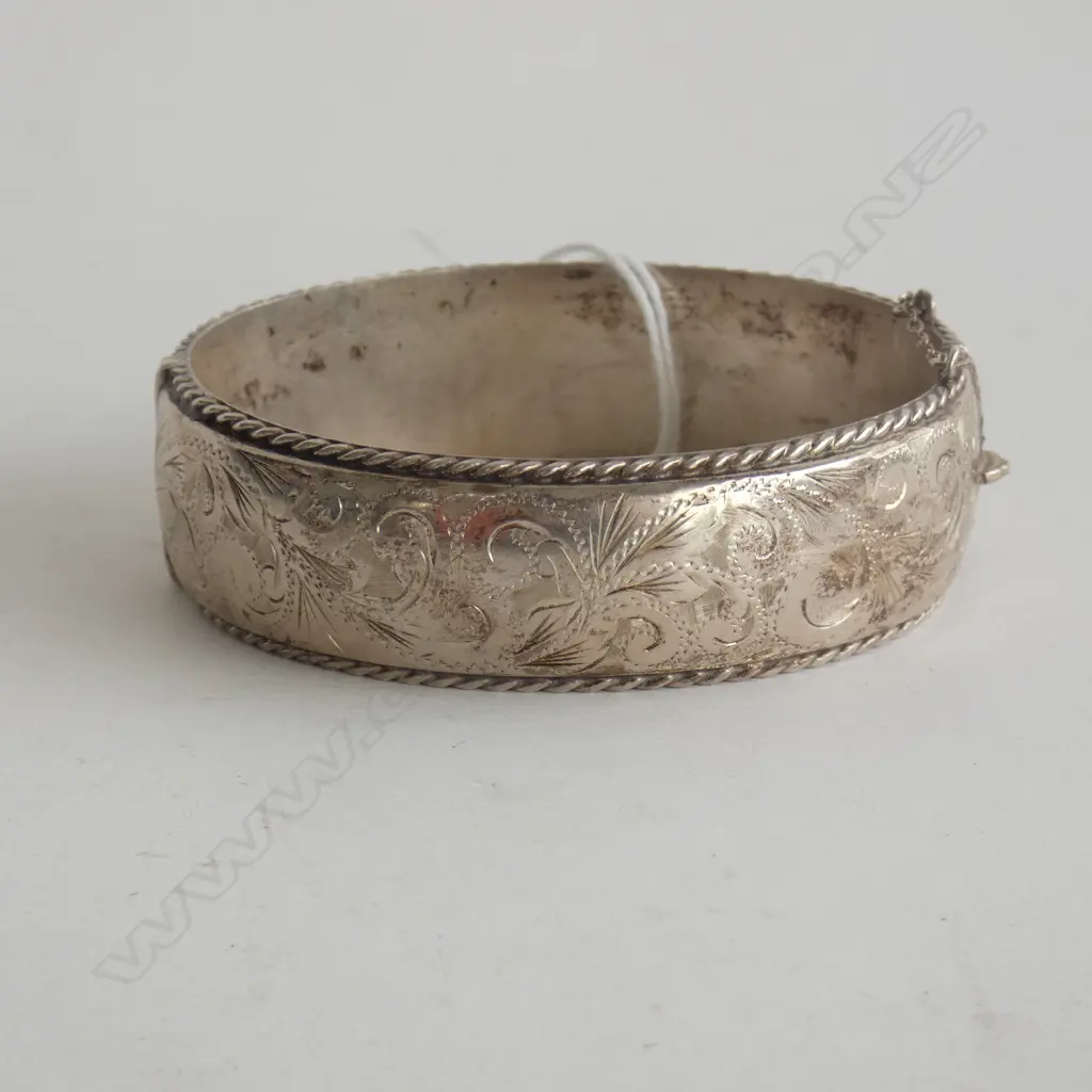 STG SILVER BANGLE 33 GRAMS Image 1++