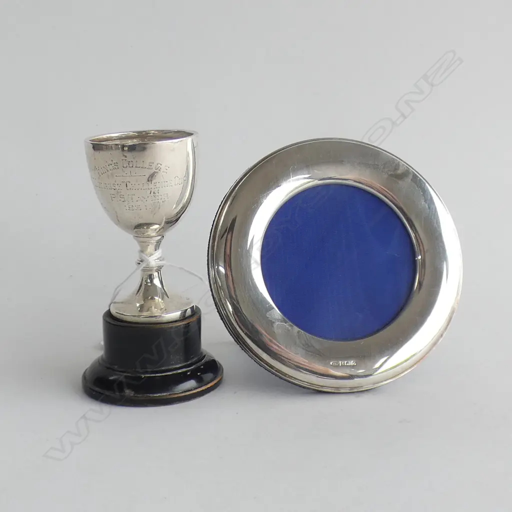 STG SILVER PHOTO FRAME B'HAM 1993 95mm dia + SML STG TROPHY CUP H.90mm Image 1++