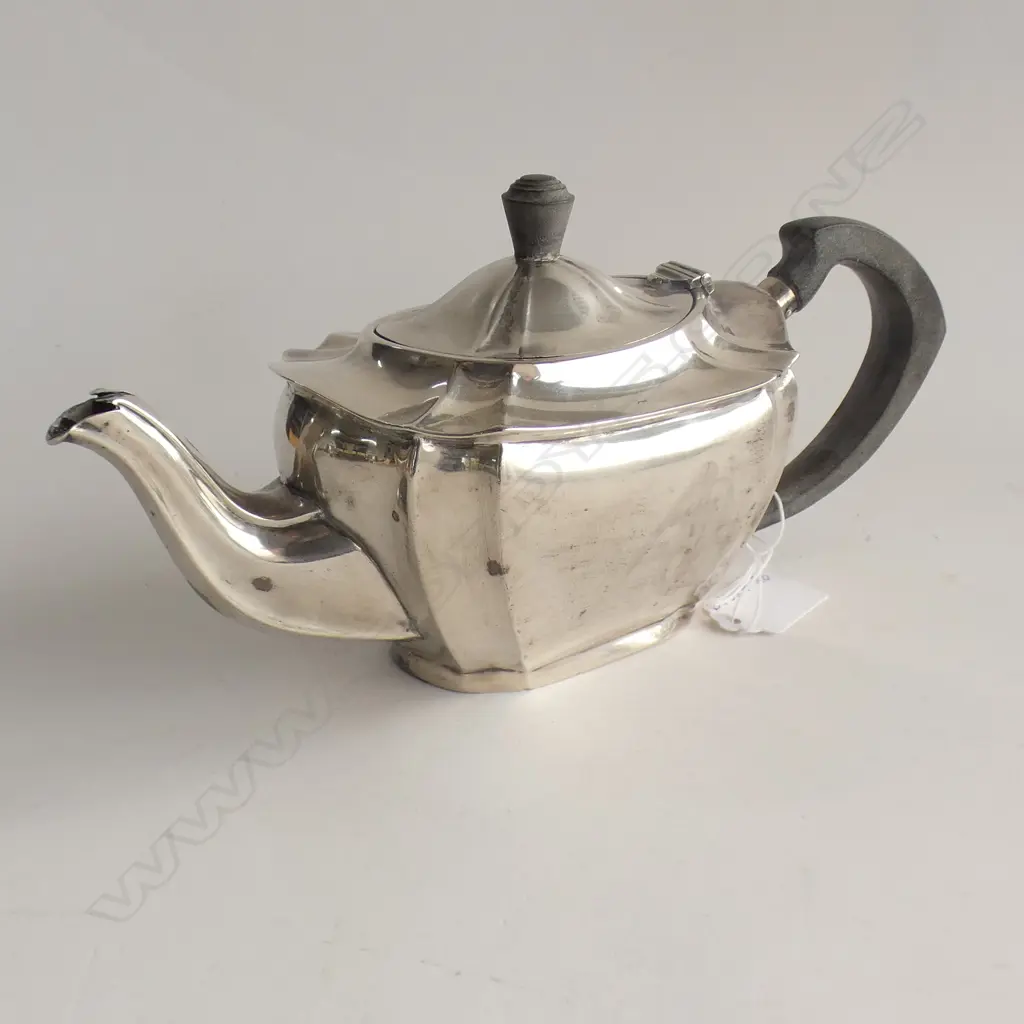 STG SILVER TEAPOT, BAKELITE HANDLES  298GMS BIRMINGHAM 1910   Image 1++