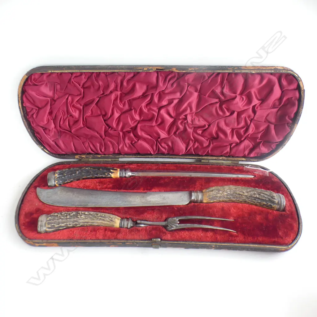 BOXED CARVER SET BONE HANDLED WITH HALLMARKED STERLING TOPS SHEFFIELD 1888 Image 1++