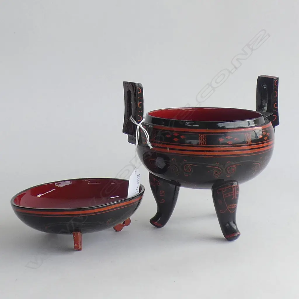 BLACK & RED LACQUER ORIENTAL INCENSE BURNER H.165mm Image 1++