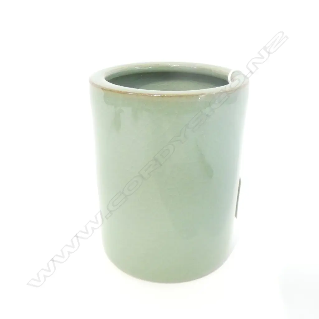 CHINESE CELADON BRUSH POT H 115MM Image 1++