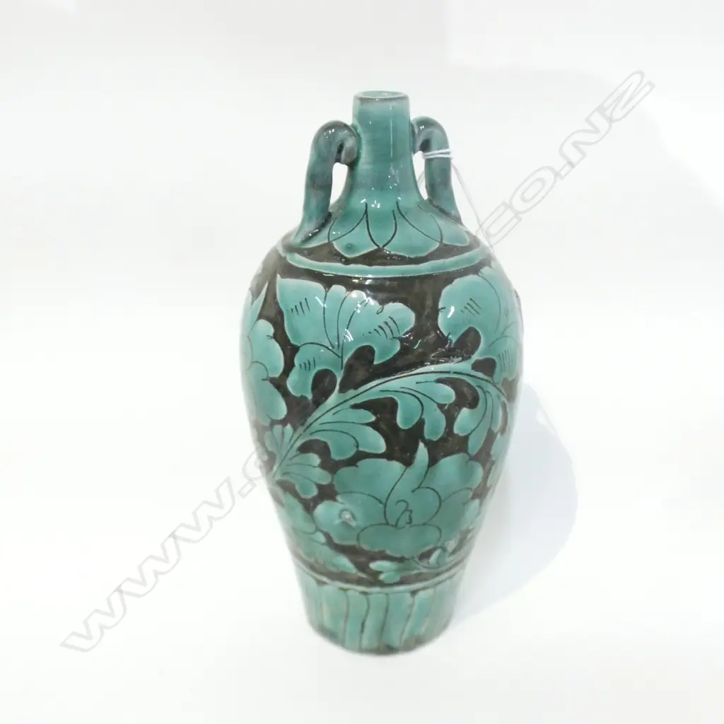 CHINESE CIZHOU GREEN GLAZE VASE H 255MM Image 1++