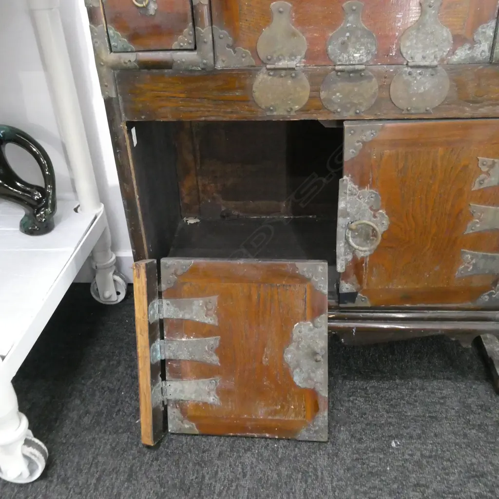 VINTAGE KOREAN CHEST AF 610x260x680mm Image 1++