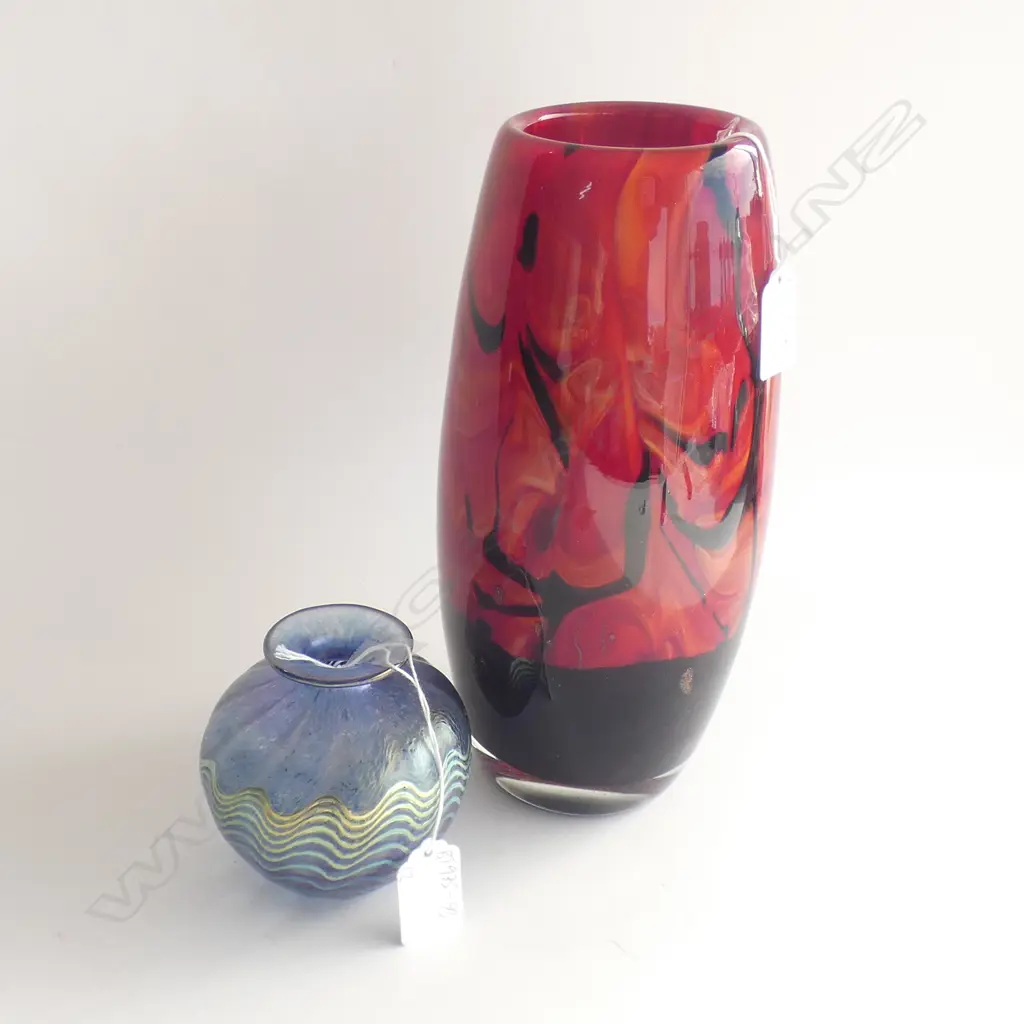 2 GLASS VASES ONE LARGE RED AND BLACK OTHER WITH LUSTRE FINISH Image 1++