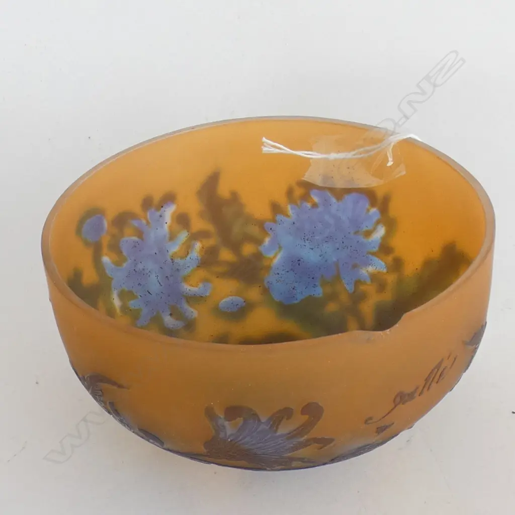 'GALLE' SIGNED GLASS LIDDED BOX (DIA 130mm) + CRYSTAL ETCHED  BOWL WITH AMBER GLASS APPLIED TENDRILS (DIA 200MM) ... Image 1++