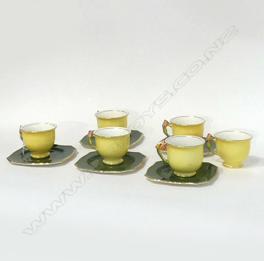 6 ROYAL WINTON CUPS+ 5 PLATES (1 HANDLE CHIPPED) Image 1++