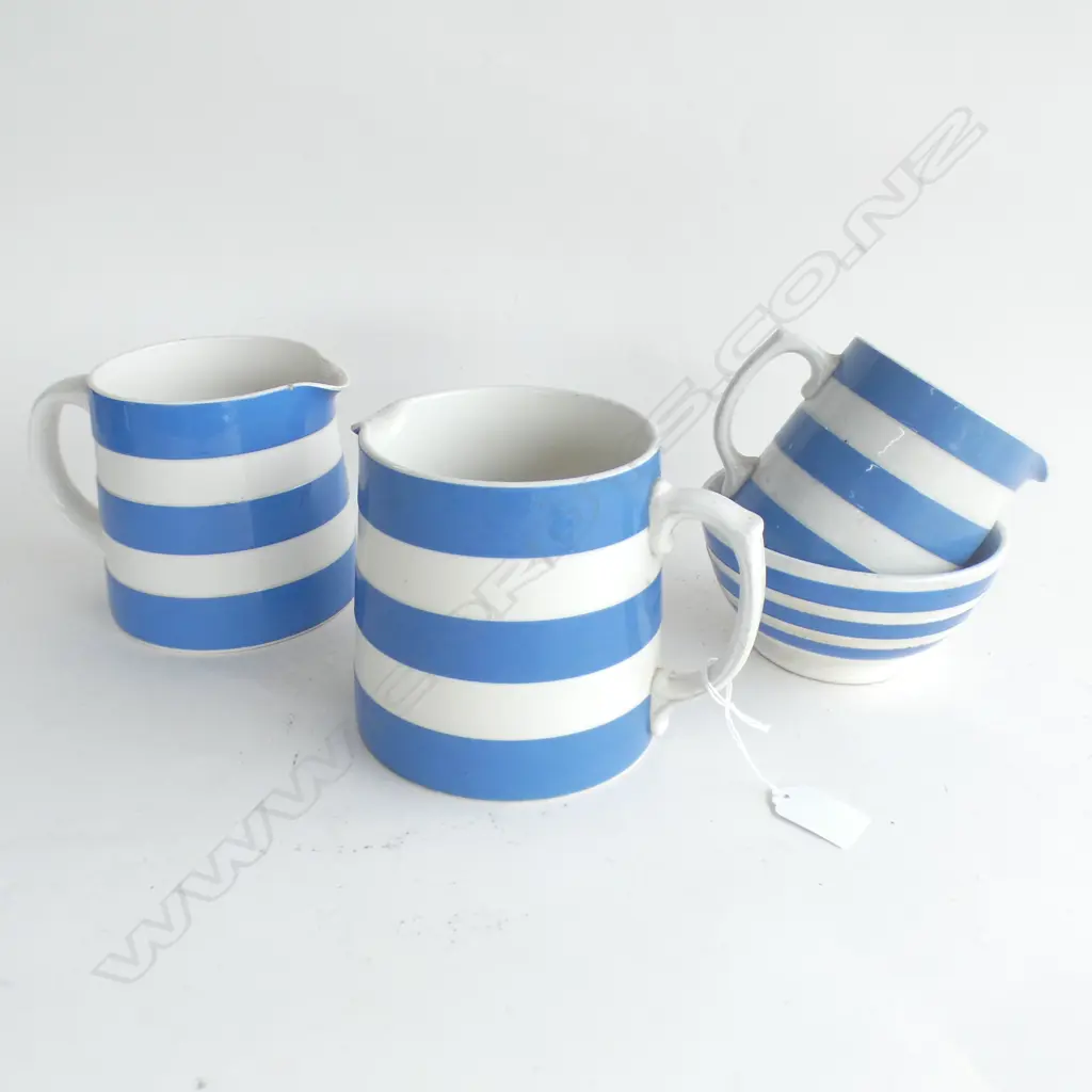 3 CORNISHWARE JUGS + VINTAGE BLUE STRIPED BOWL 140mm dia Image 1++