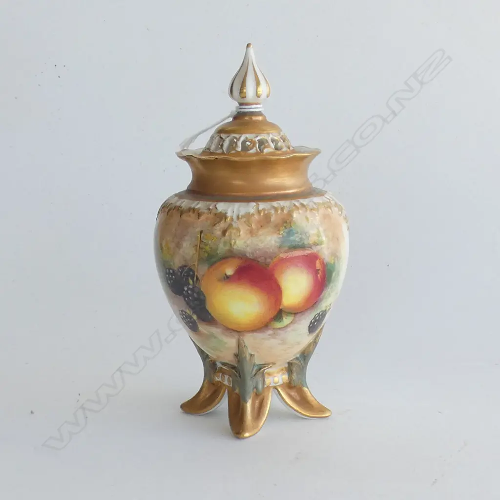 ROYAL WORCESTER SMALL LIDDED POTPOURRI SIGNED ROBERTS H.135mm Image 1++
