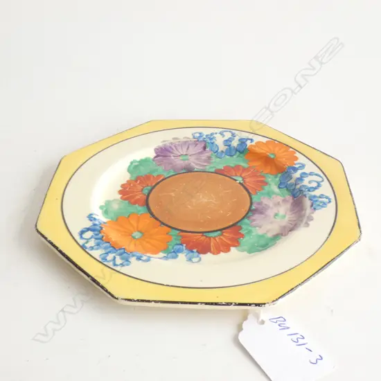 CLARICE CLIFF BIZARRE HANDPAINTED PLATE W. 145mm (SCRATCHED TOP)