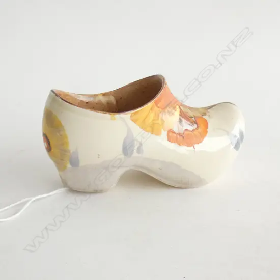 CLARICE CLIFF HANDPAINTED RODANTHE CLOG L. 110mm