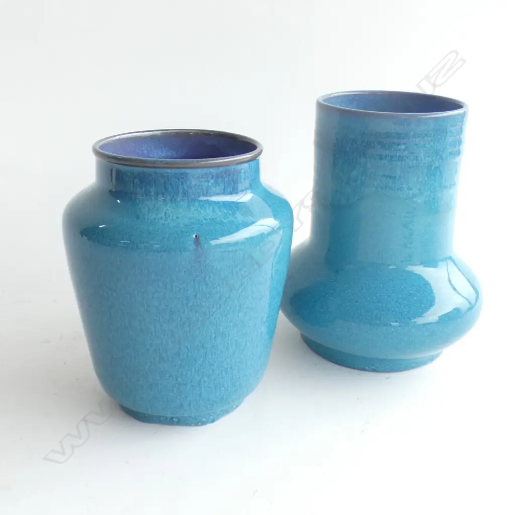 2 POOLE CARTER STABLER ADAMS VASES H.160mm Image 1++