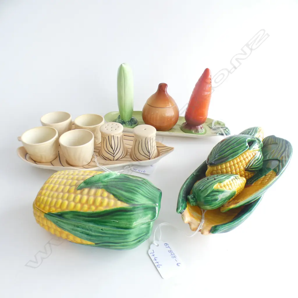3 ASST CRUET SETS; 2 CARLTON WARE INCL. PEA, CARROT & ONION + 1 OTHER 6 PC CORN SET Image 1++