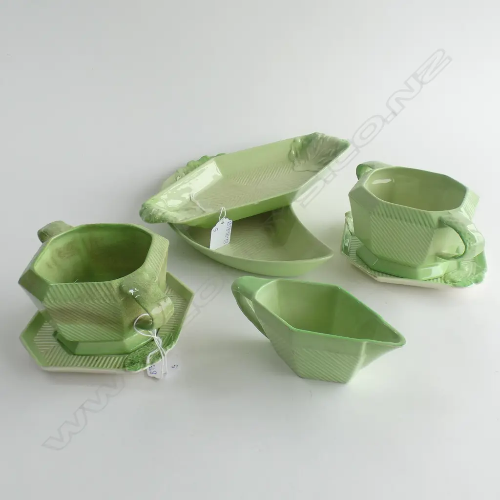 5 PCS CARLTON WARE ART DECO LETTUCE LEAF DISHES C1940-50's; JUGS, SM DISHES ETC.. SOME A/F Image 1++