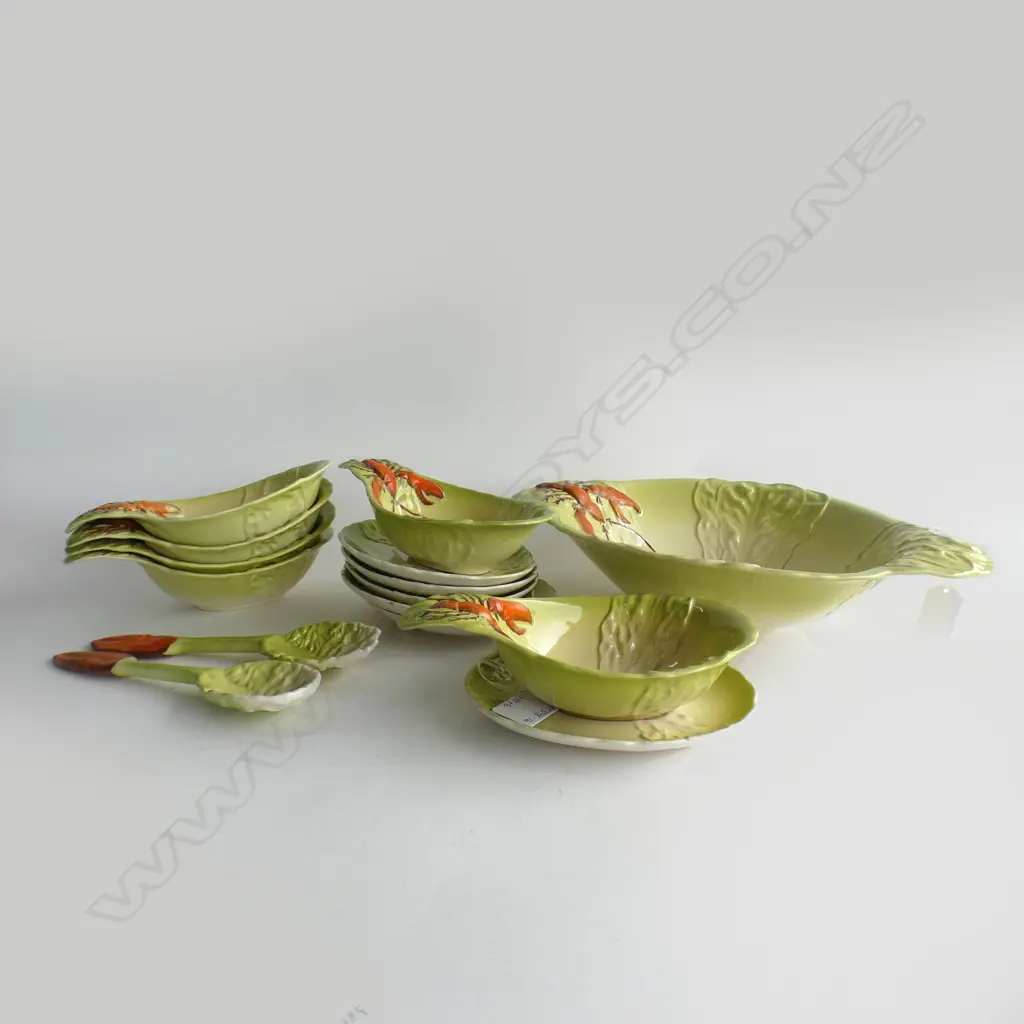 LG CARLTON WARE LOBSTER SALAD BOWL (340 X 240MM) & 1 SET SERVING SPOONS + 6 INDIVID. BOWLS & UNDER PLATES   C1950'S Image 1++