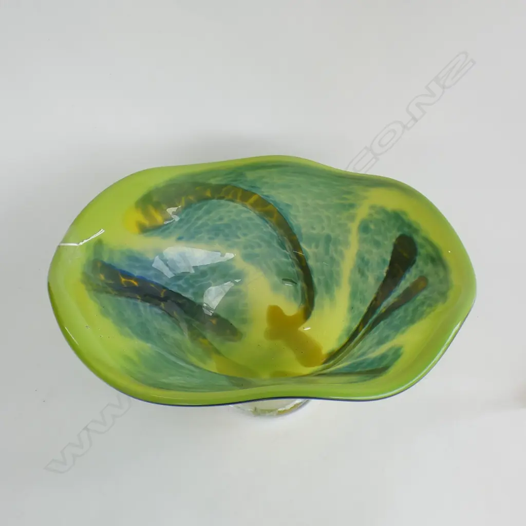 ROLLIN KARG SIGNED LARGE GREEN ART GLASS BOWL 390x350mm  Image 1++