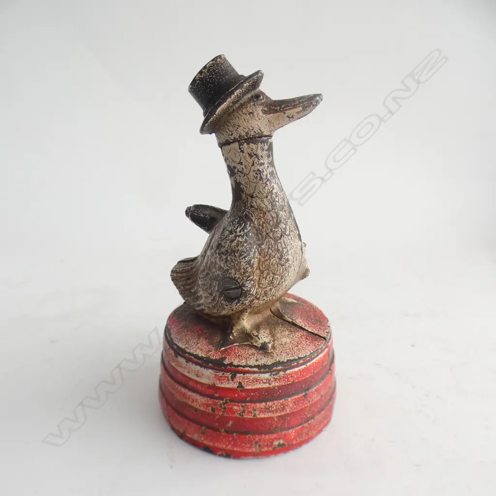 "SAVE FOR A RAINY DAY" CAST IRON PIGGY BANK + COIN INSIDE H. 150mm Image 1++