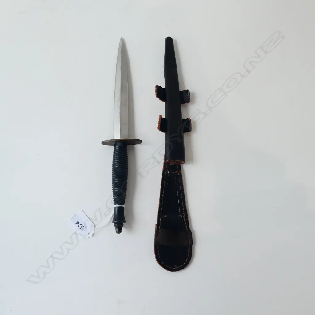 J. NOWILL & SONS (ETCHED BLADE) THIRD PATTERN FAIRBURN-SYKES COMMANDO KNIFE WITH LEATHER SCABBARD Image 1++