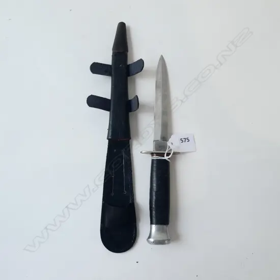 Wm RODGERS WW2 FIGHTING KNIFE (MARKED AT RICASSO) w LEATHER SCABBARD