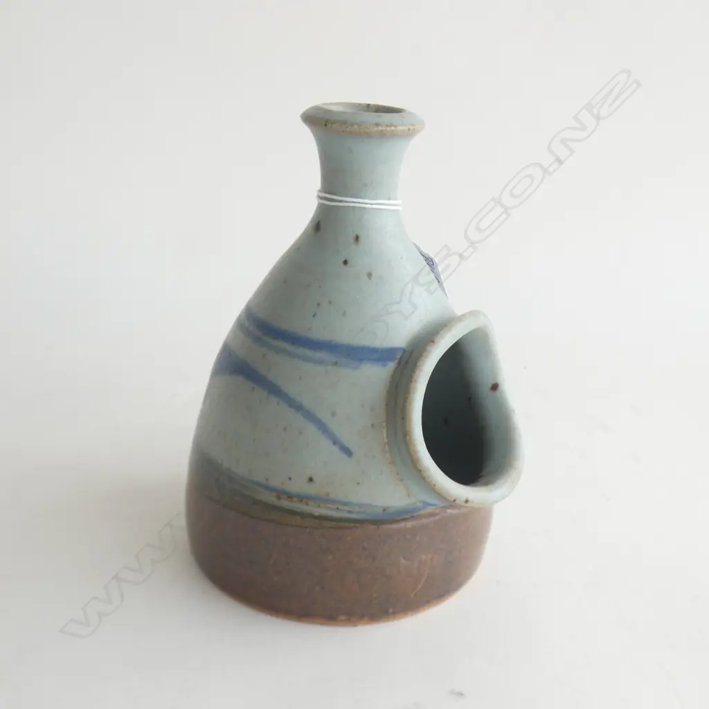 PETER STICHBURY SALT PIG  Image 1++