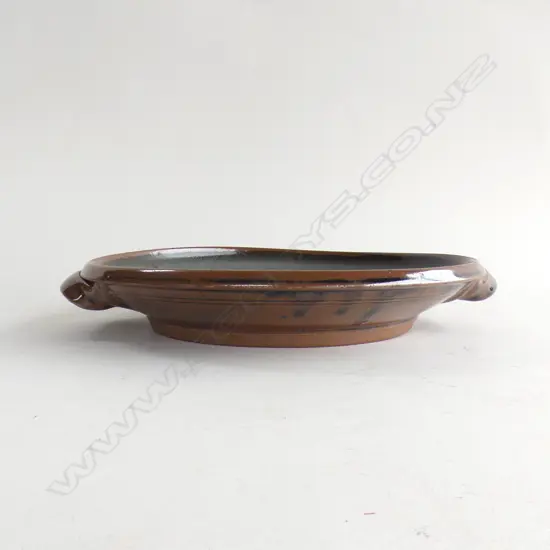 PETER STITCHBURY TWO HANDLED PLATE