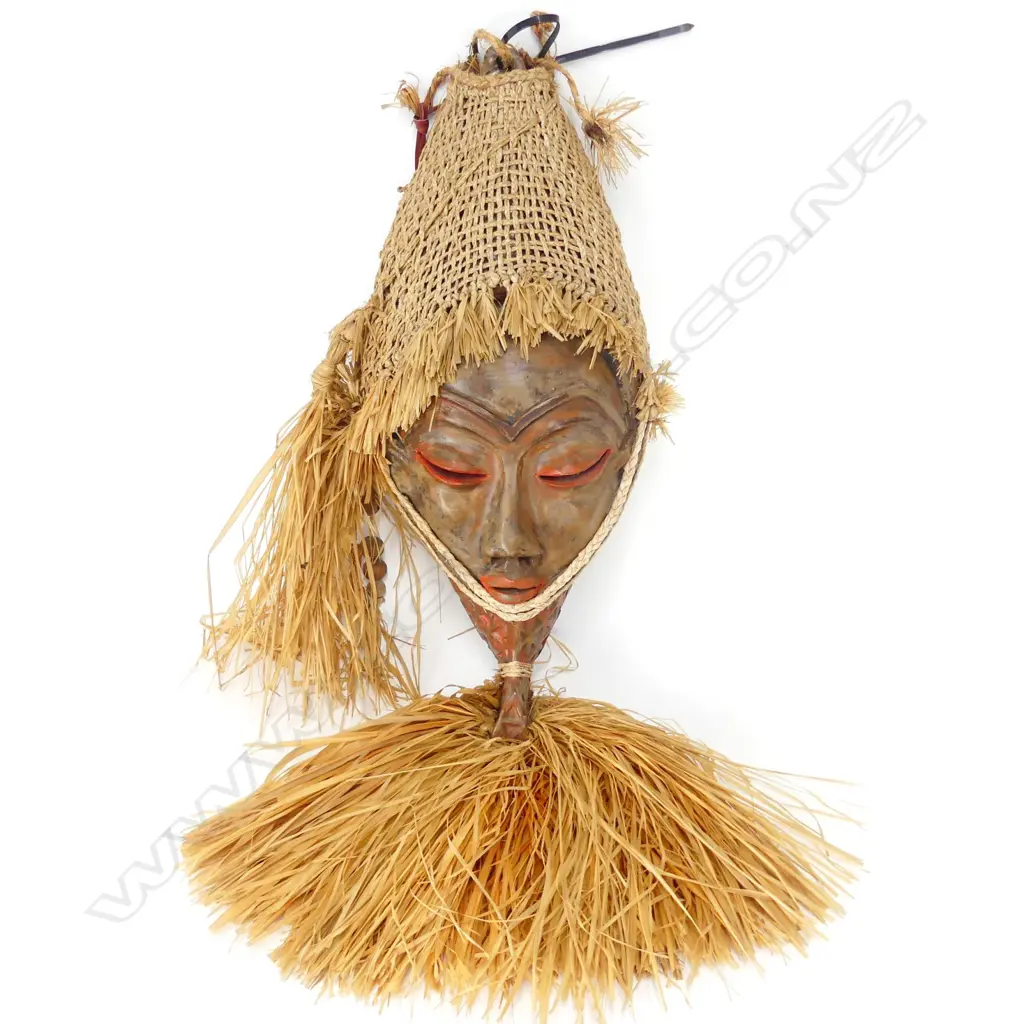 BRUCE PAPAS (NZ b.1931) SCULPTURED POTTERY & FIBRE AFRICAN MASK 1979 Image 1++