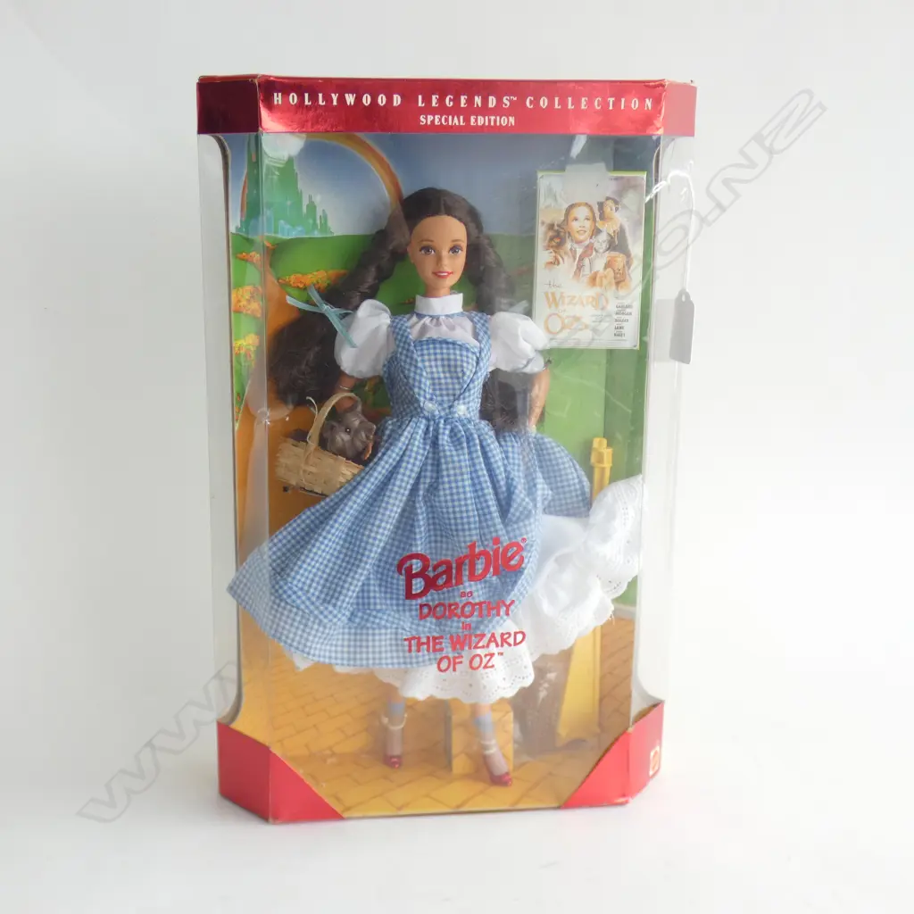 MATTEL BARBIE DOLL 'DOROTHY IN WIZARD OF OZ' - IN ORIGINAL BOX Image 1++