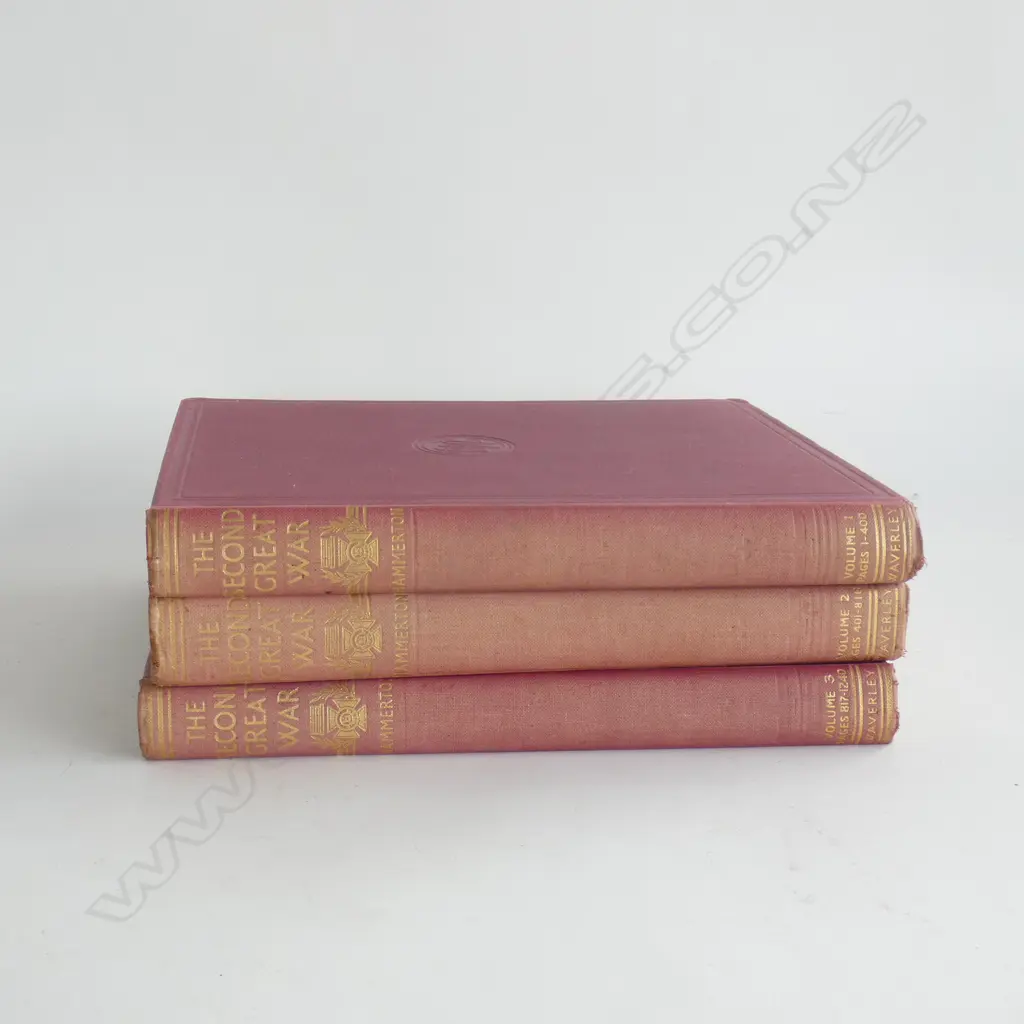 SET 3 'THE SECOND GREAT WAR' - VOLUMES 1-3 PUBLISHED 1946... Image 1++