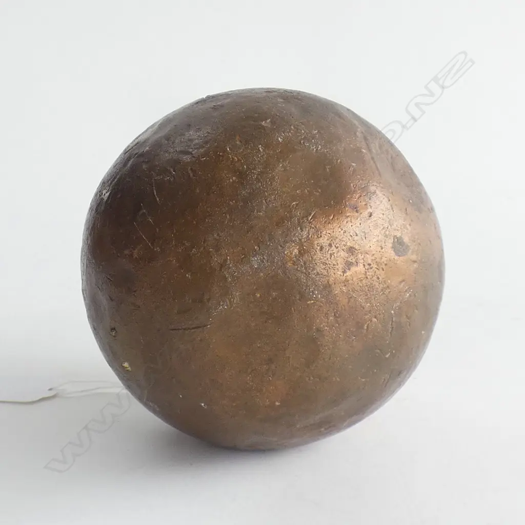 OLD BRASS BALL APPROX 7.2 KG Image 1++