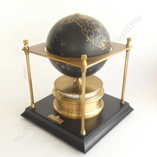 NATIONAL GEOGRAPHIC WORLD CLOCK 1981