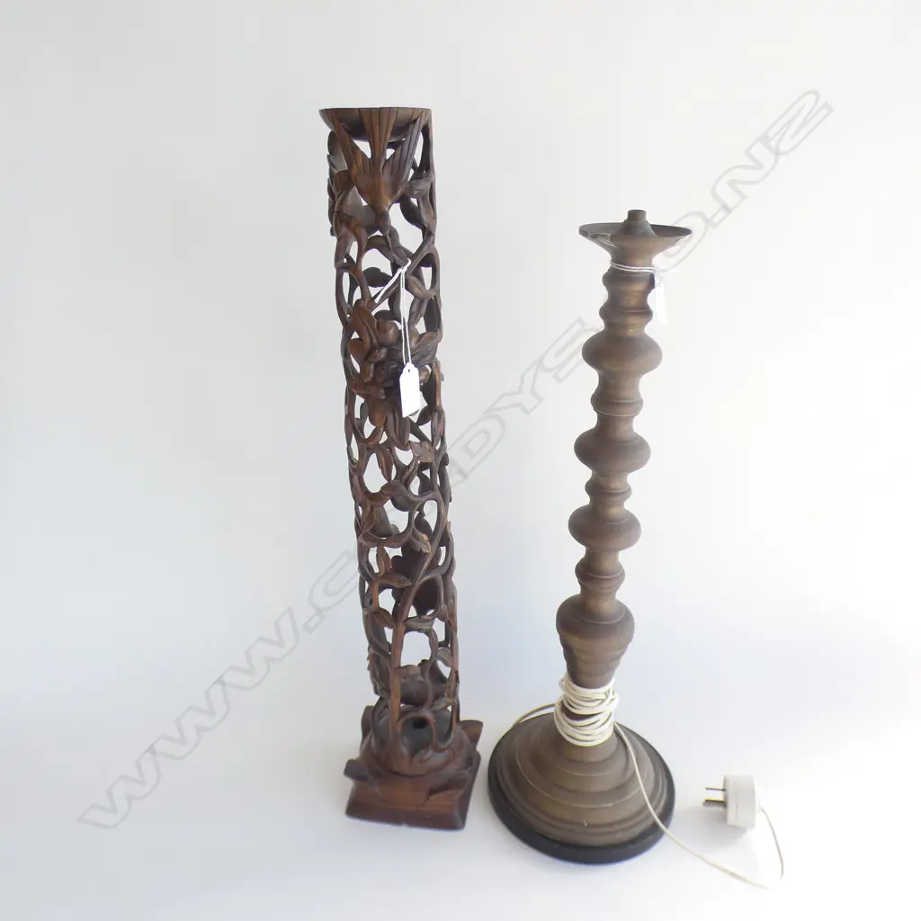 2 LAMP BASES; COPPER & CARVED WOOD H.565mm Image 1++