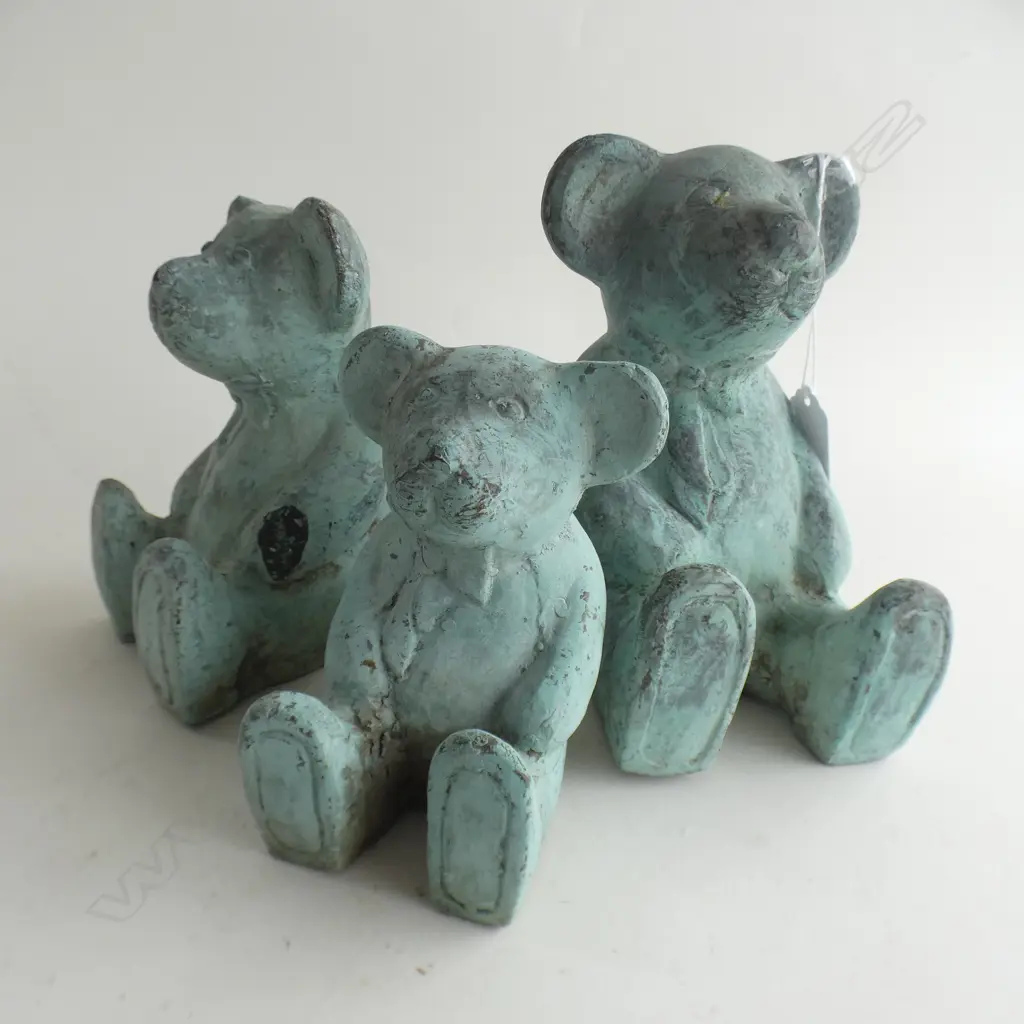 3 BRONZE/BRASS SEATED TEDDY BEARS WITH TURQUOISE PATINA. Tallest H.160mm Image 1++