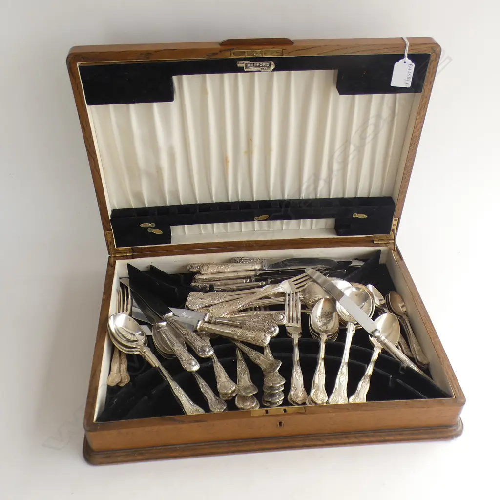 OAK CANTEEN KINGS PATTERN EP CUTLERY SET Image 1++