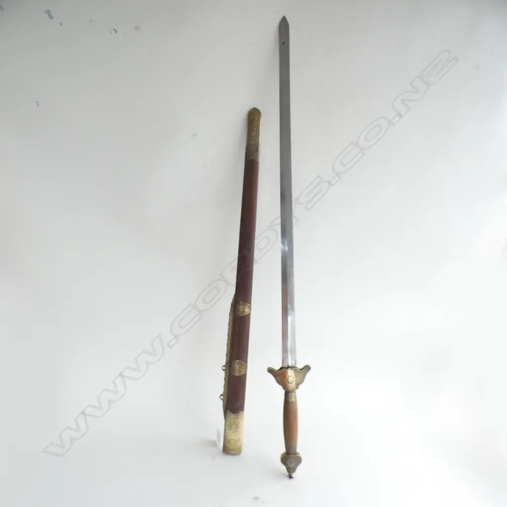 SWORD & SCABBARD w. BRASS TRIM L.1005mm Image 1++