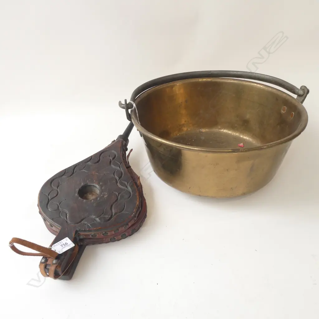 LG BRASS JAM PAN DIA 370MM + OLD LEATHER BALLAST Image 1++