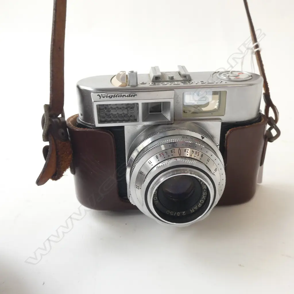 VINTAGE VITOMATIC 11 CAMERA IN CASE  Image 1++