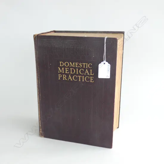 LG BOOK - DOMESTIC MEDICAL PRACTICE - 33RD EDITION REPRINTED 1943 