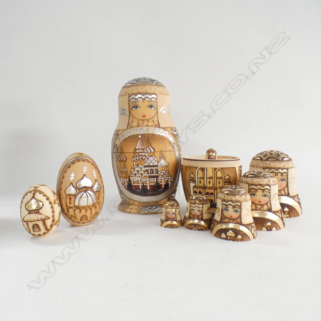BABUSHKA NESTING DOLLS (H195MM) - 7 PC  + 2 NESTING EGGS (H105MM) Image 1++