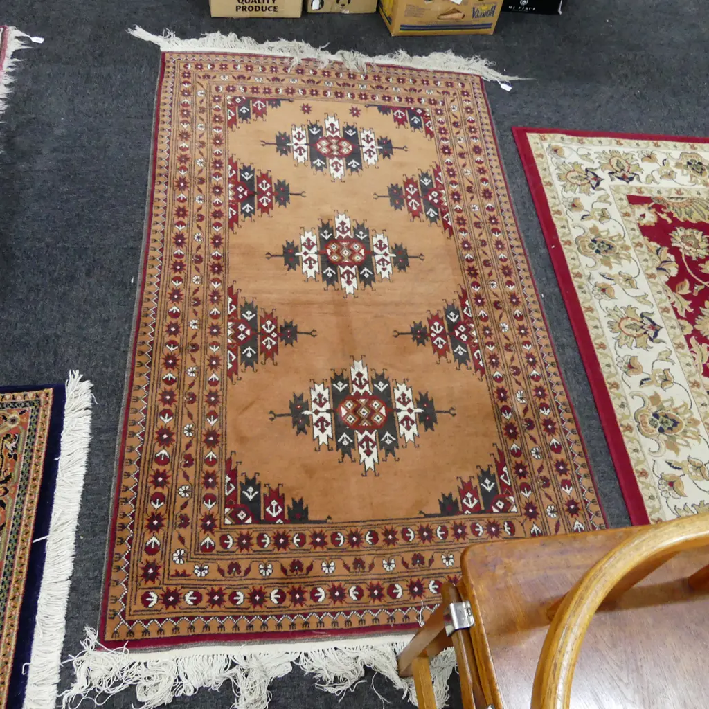 HAND KNOTTED WOOL PILE KAZAKHSTAN RUG w. 3 MEDALLIONS Image 1++