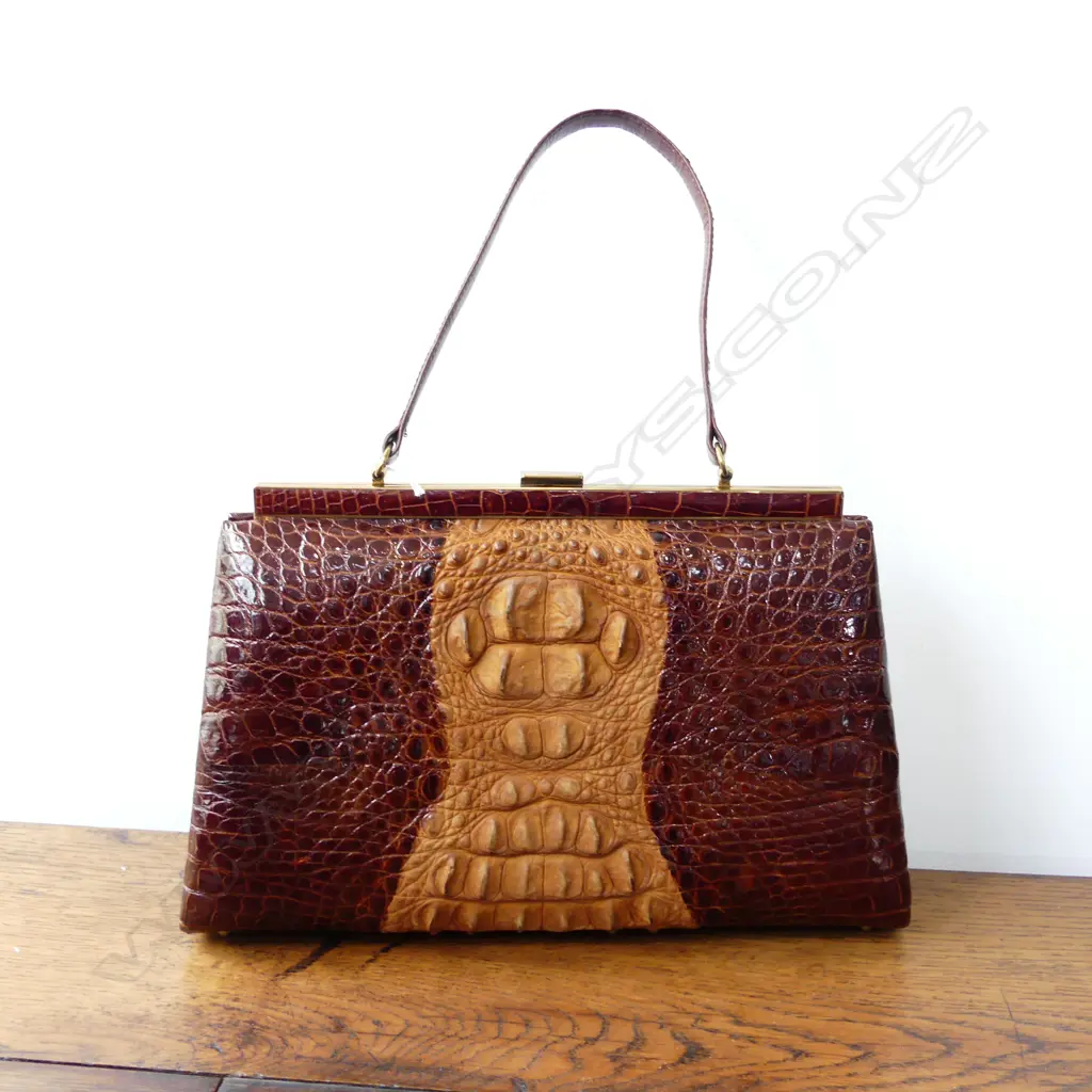 VINTAGE CROCODILE LEATHER HANDBAG  Image 1++